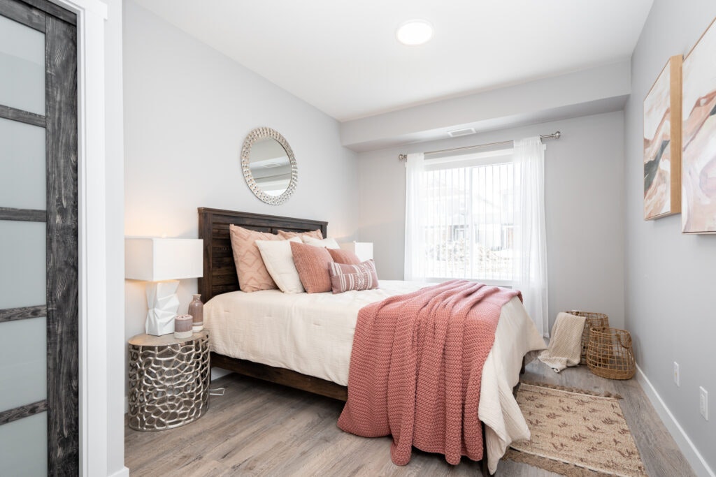 1-203-70 Park East Drive, Winnipeg, MB - 9