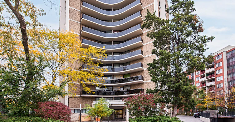 0902-6151 Bathurst Street, Toronto, ON, M2R 1Z4 - 9