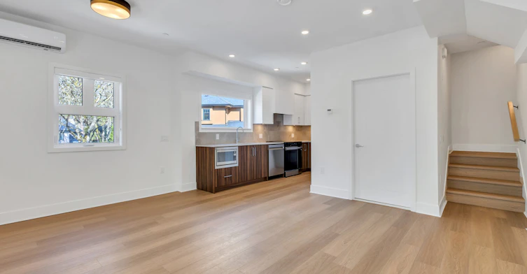 4575 Granville Street, Vancouver, BC, V6H 0E1 - 6