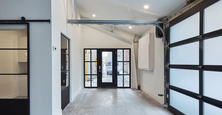 329 Catherine Street, Ottawa, ON, K1R 5T4 - 2