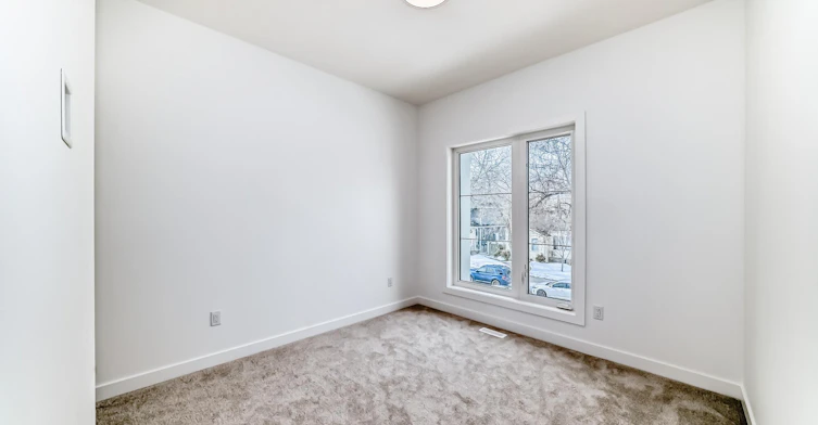 9013 93 Street Northwest, Edmonton, AB, T6C 3T3 - 16