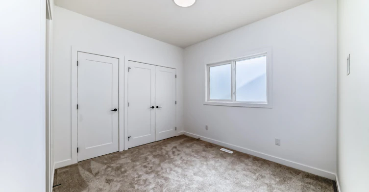 9013 93 Street Northwest, Edmonton, AB, T6C 3T3 - 25