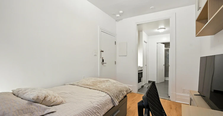 18-3436 Aylmer Rue, Montréal, QC, H2X 2B6 - 10