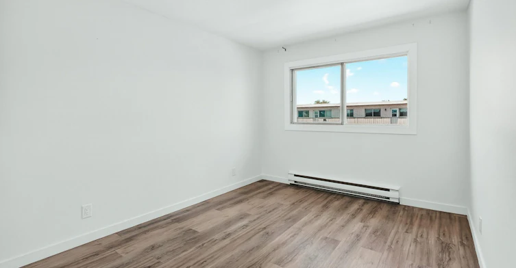 6770-111-6965 De Choisy Rue, Montréal, QC, H1T 2J6 - 2