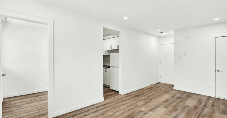 6840-308-6965 De Choisy Rue, Montréal, QC, H1T 2J6 - 5