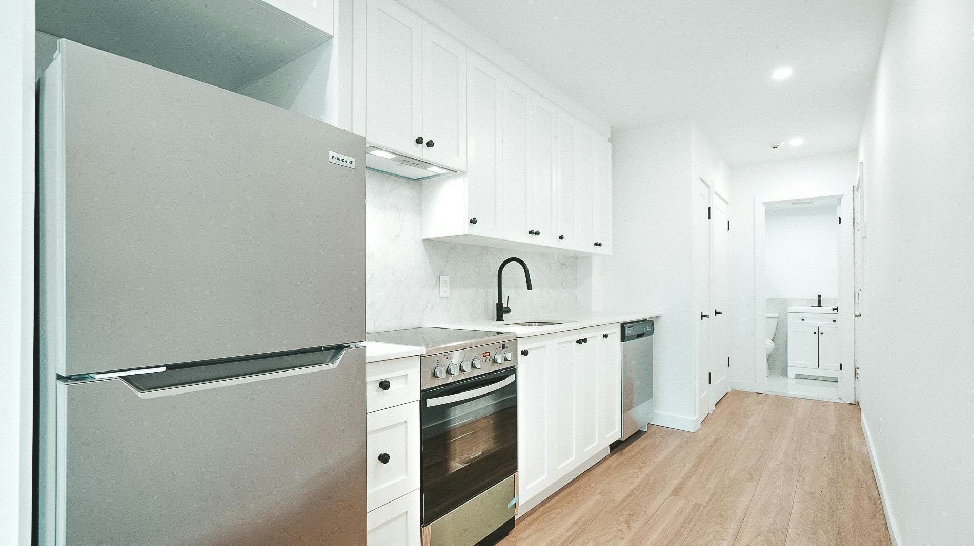 10 - 5205-5205  Avenue, Montréal, QC, H1Y 2Z8 - 6