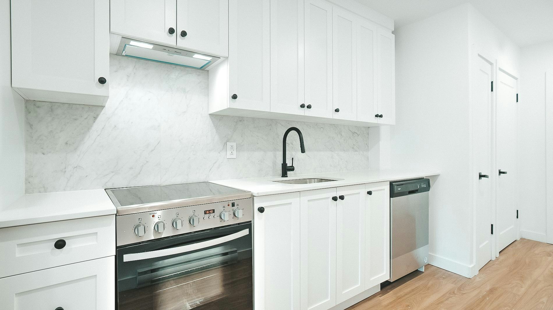 10 - 5205-5205  Avenue, Montréal, QC, H1Y 2Z8 - 4