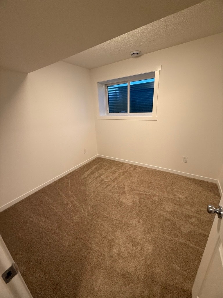 252 Marquis Boulevard NW, Edmonton, AB, T5Y 4K4 - 26