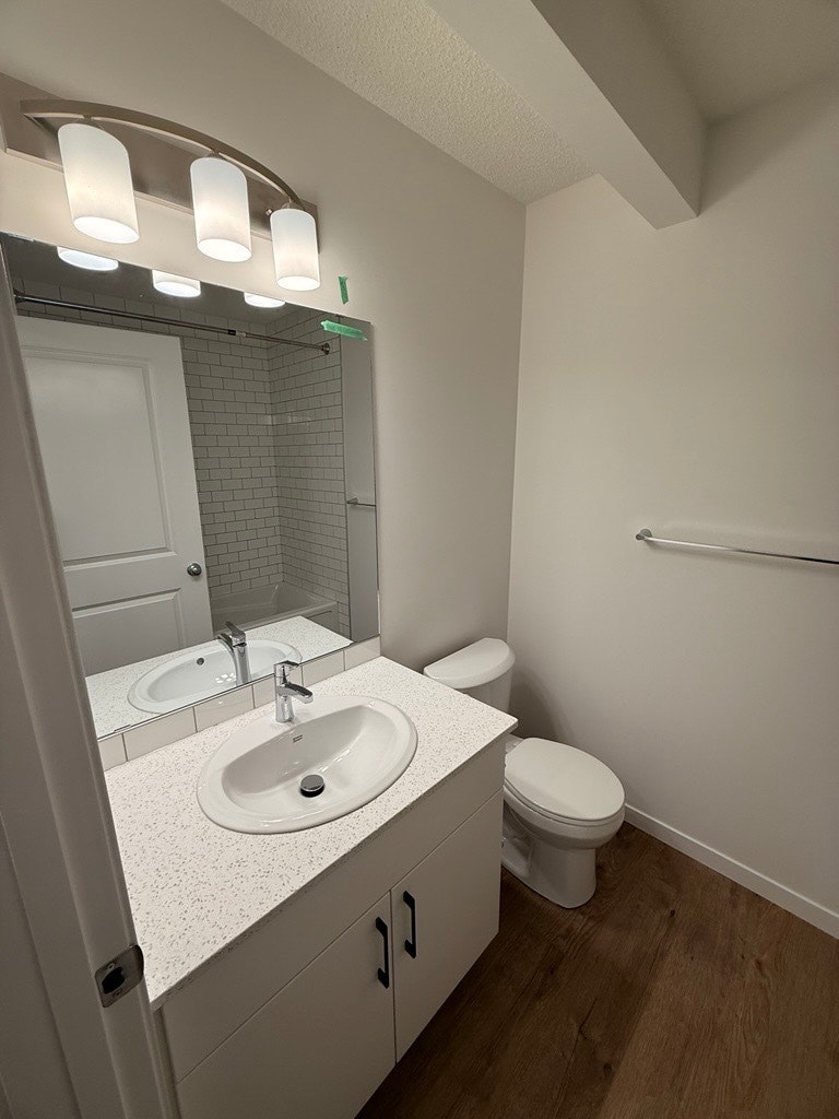 252 Marquis Boulevard NW, Edmonton, AB, T5Y 4K4 - 24