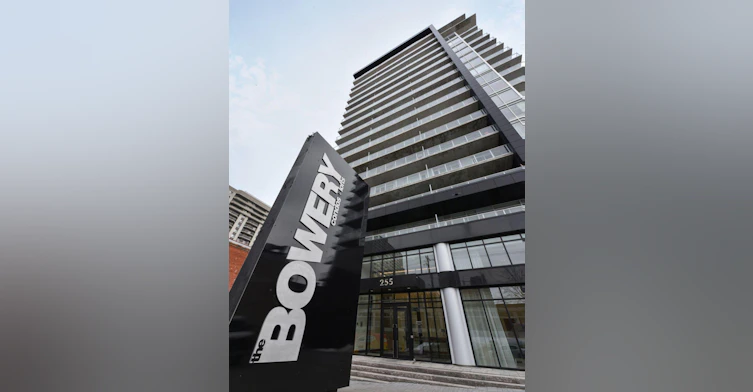 255 Bay Street, Ottawa, ON, K1R 0C5 - 2