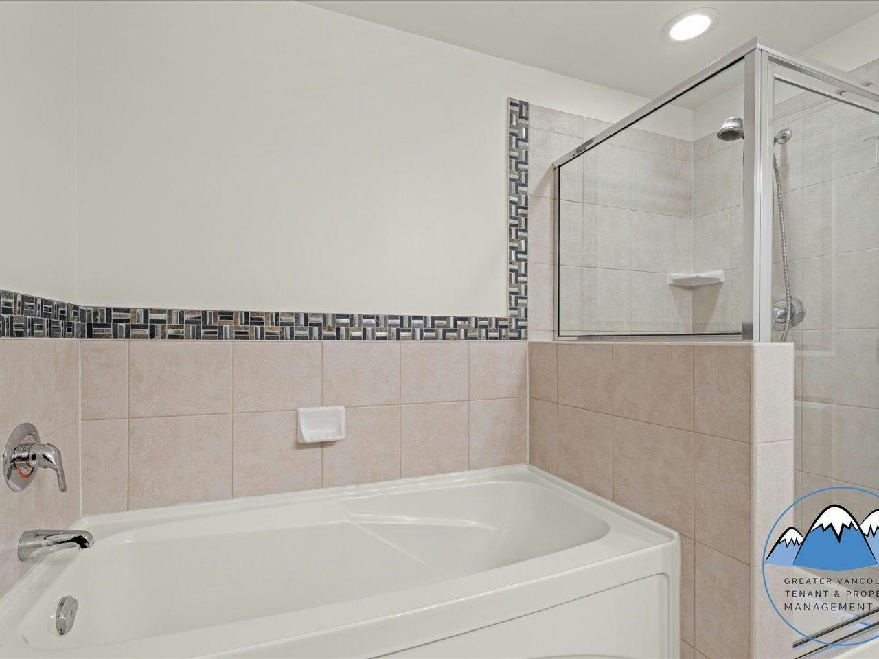 11 East Royal Avenue, New Westminster, BC, V3L 0A9 - 17