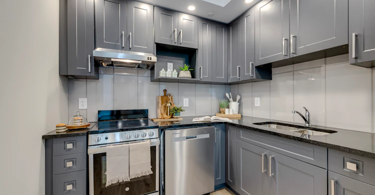20 University Avenue East, Waterloo, ON, N2J 2V7 - 19