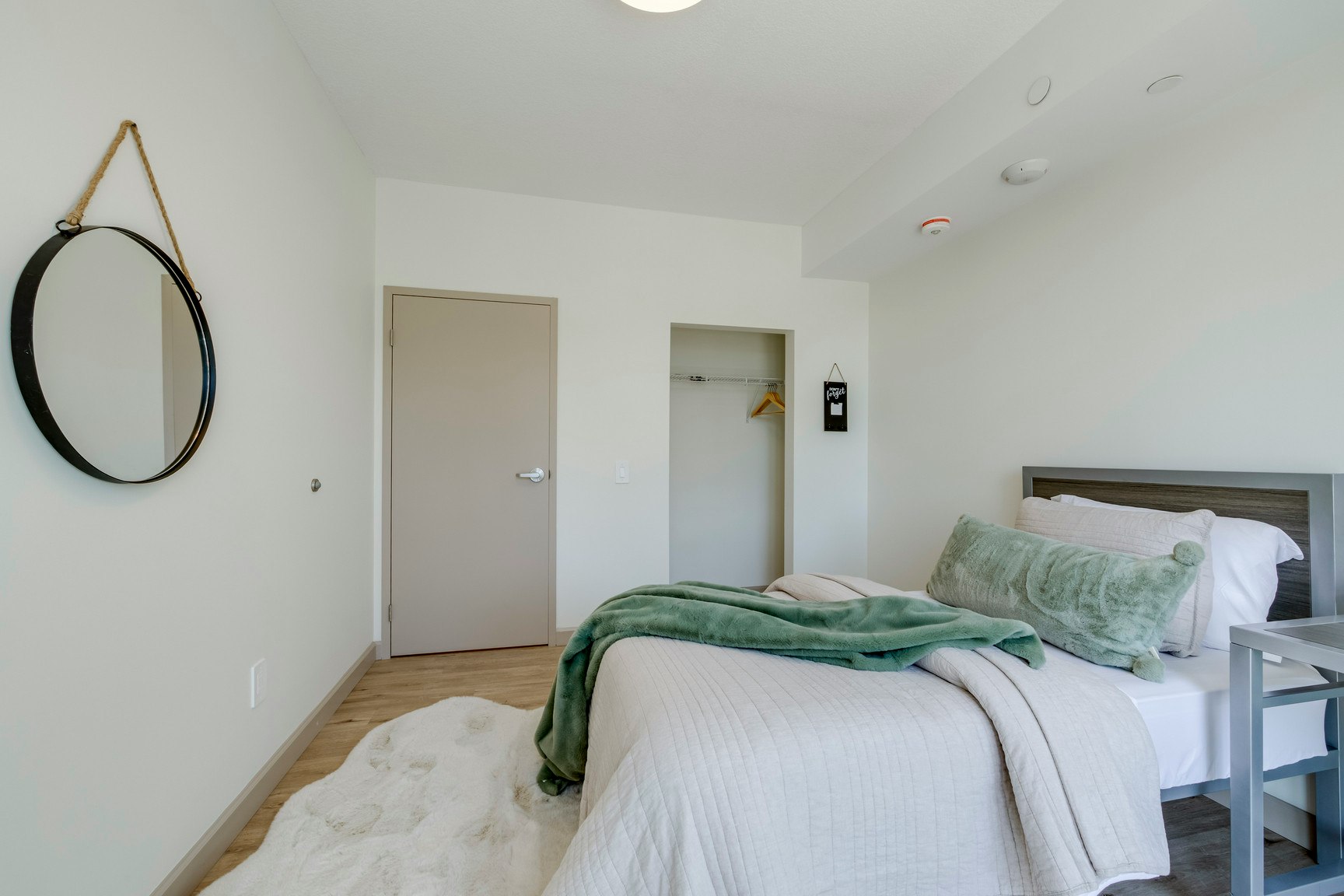 20 University Avenue East, Waterloo, ON, N2J 2V7 - 23