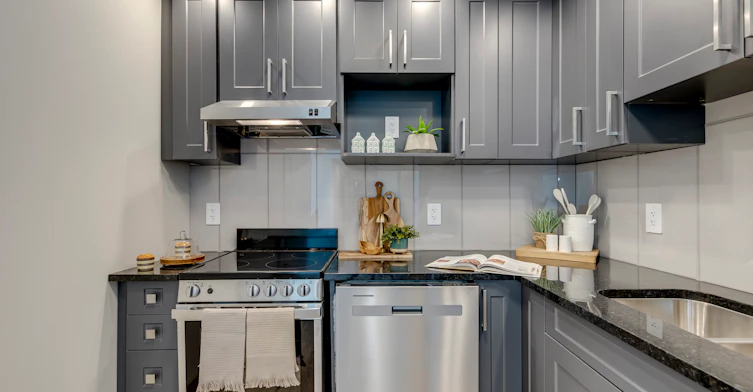 20 University Avenue East, Waterloo, ON, N2J 2V7 - 20