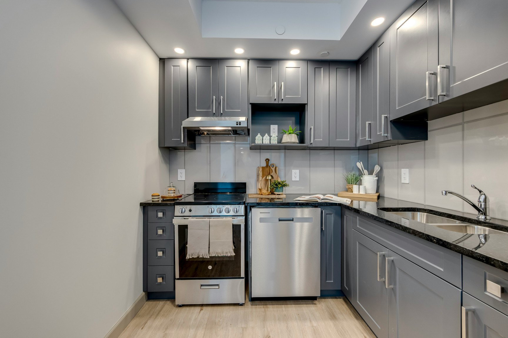 20 University Avenue East, Waterloo, ON, N2J 2V7 - 18
