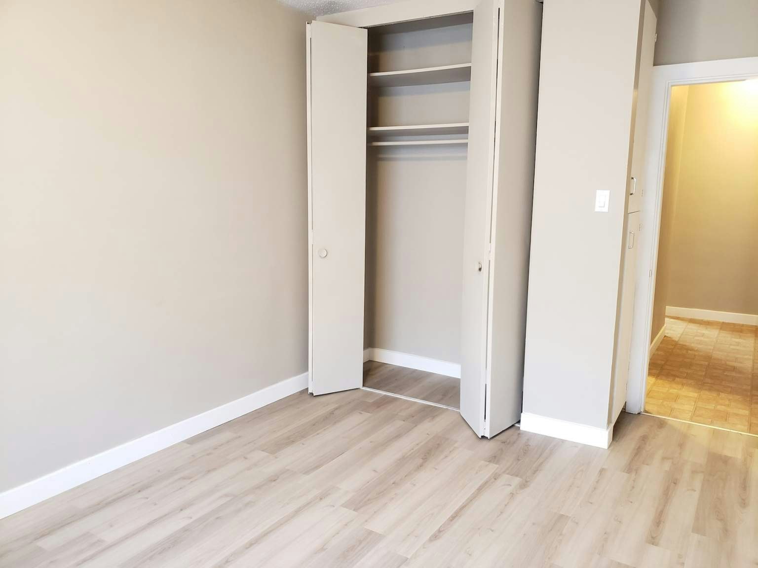 1424 Victoria Avenue, Regina, SK, S4P 0P3 - 20