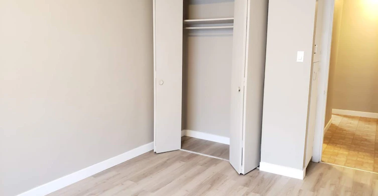 1424 Victoria Avenue, Regina, SK, S4P 0P3 - 20