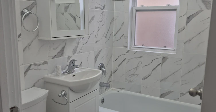 649 Rideau Street, Ottawa, ON, K1N 8T1 - 10