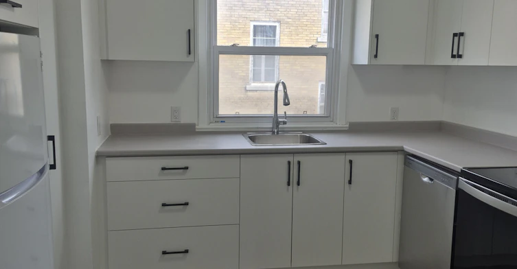 1-649 Rideau Street, Ottawa, ON, K1N 8T1 - 2