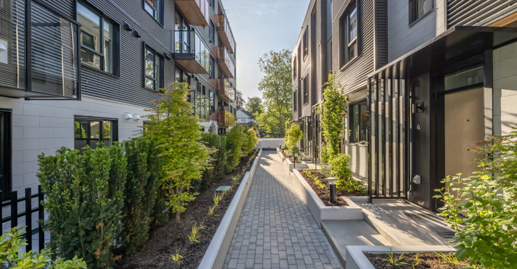 2650 E 41st Avenue, Vancouver, BC, V5R 2W7 - 43