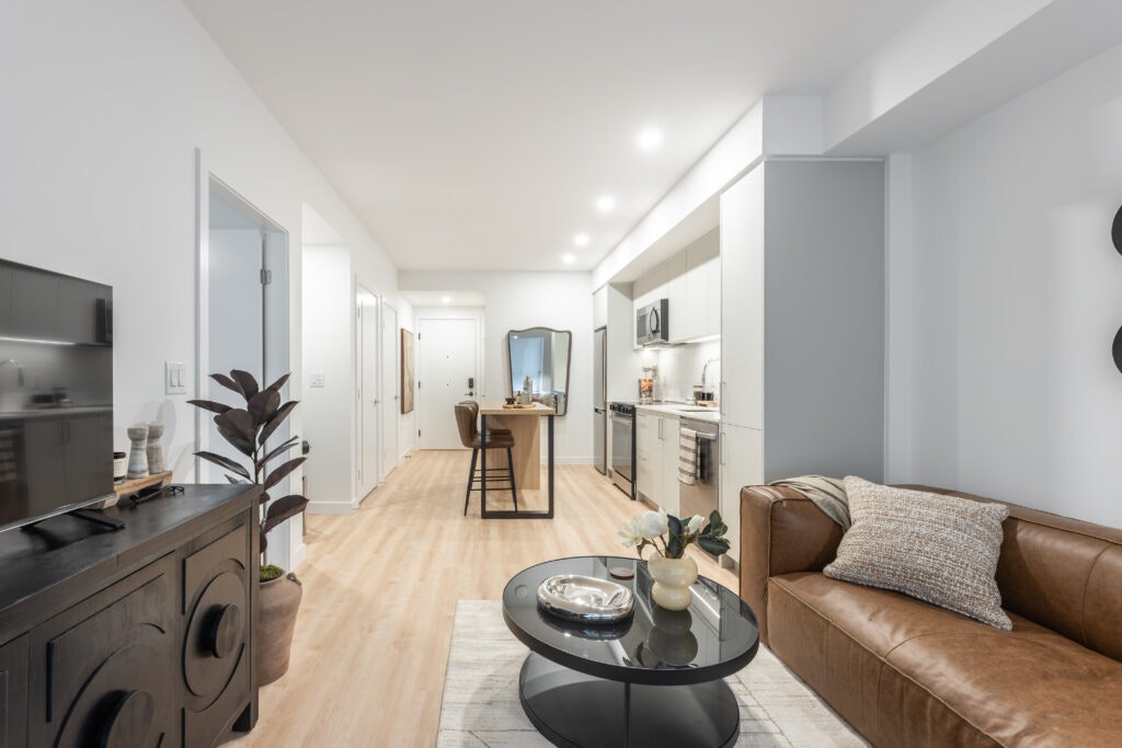 563-2650 E 41st Avenue, Vancouver, BC, V5R 2W7 - 9