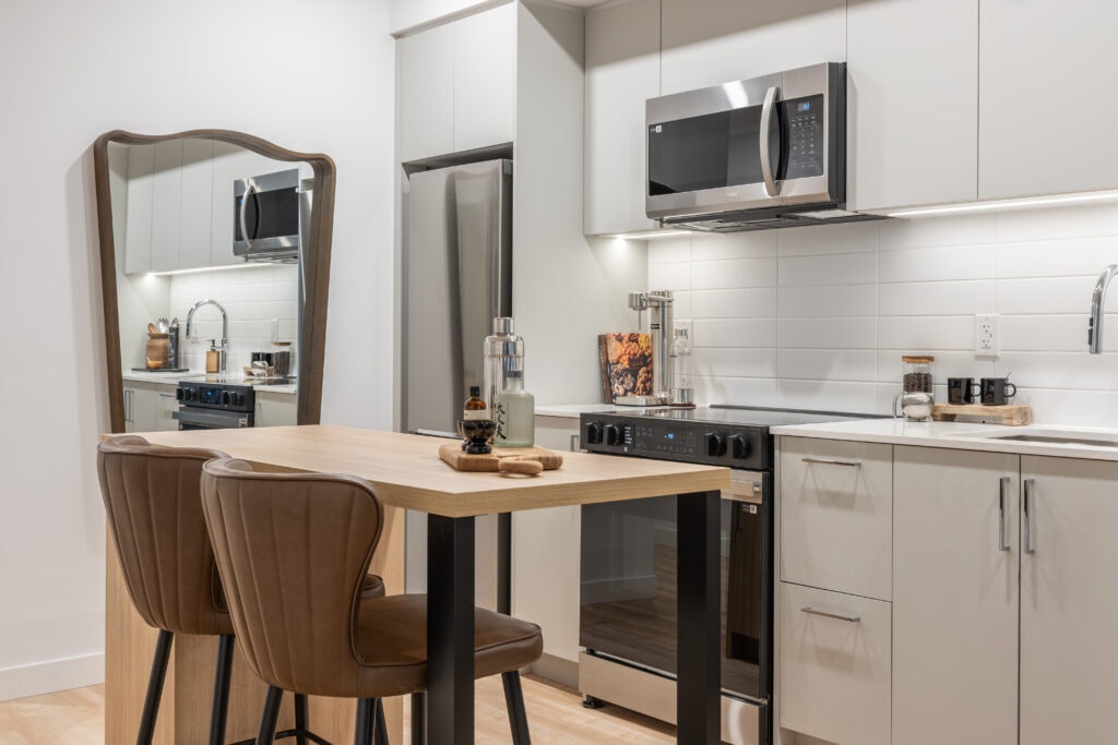 563-2650 E 41st Avenue, Vancouver, BC, V5R 2W7 - 11