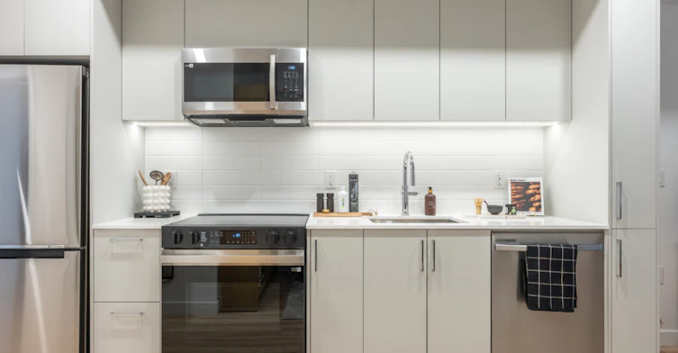 161-2650 E 41st Avenue, Vancouver, BC, V5R 2W7 - 5