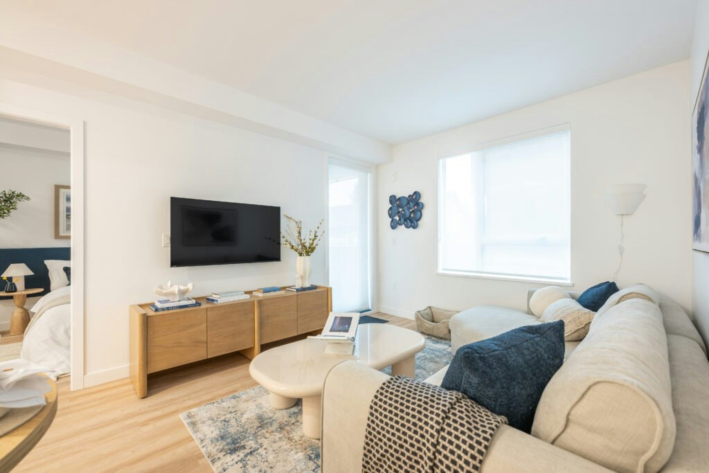 303-2650 E 41st Avenue, Vancouver, BC, V5R 2W7 - 4