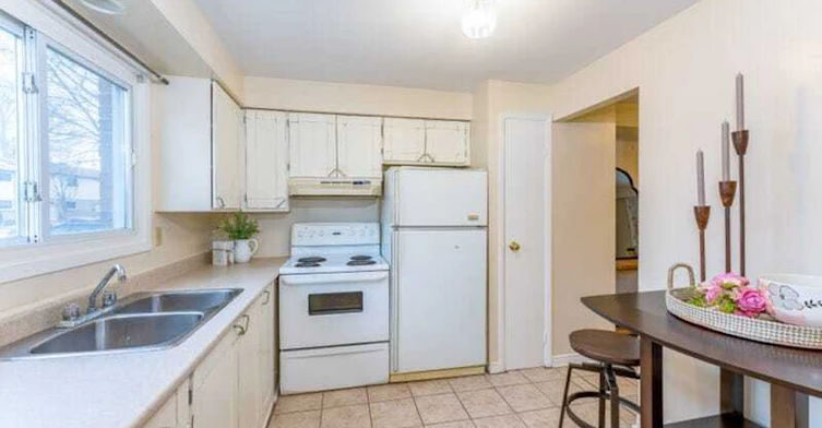 215 Trudeau Driveunit, Sarnia, ON, N7S 4T5 - 2