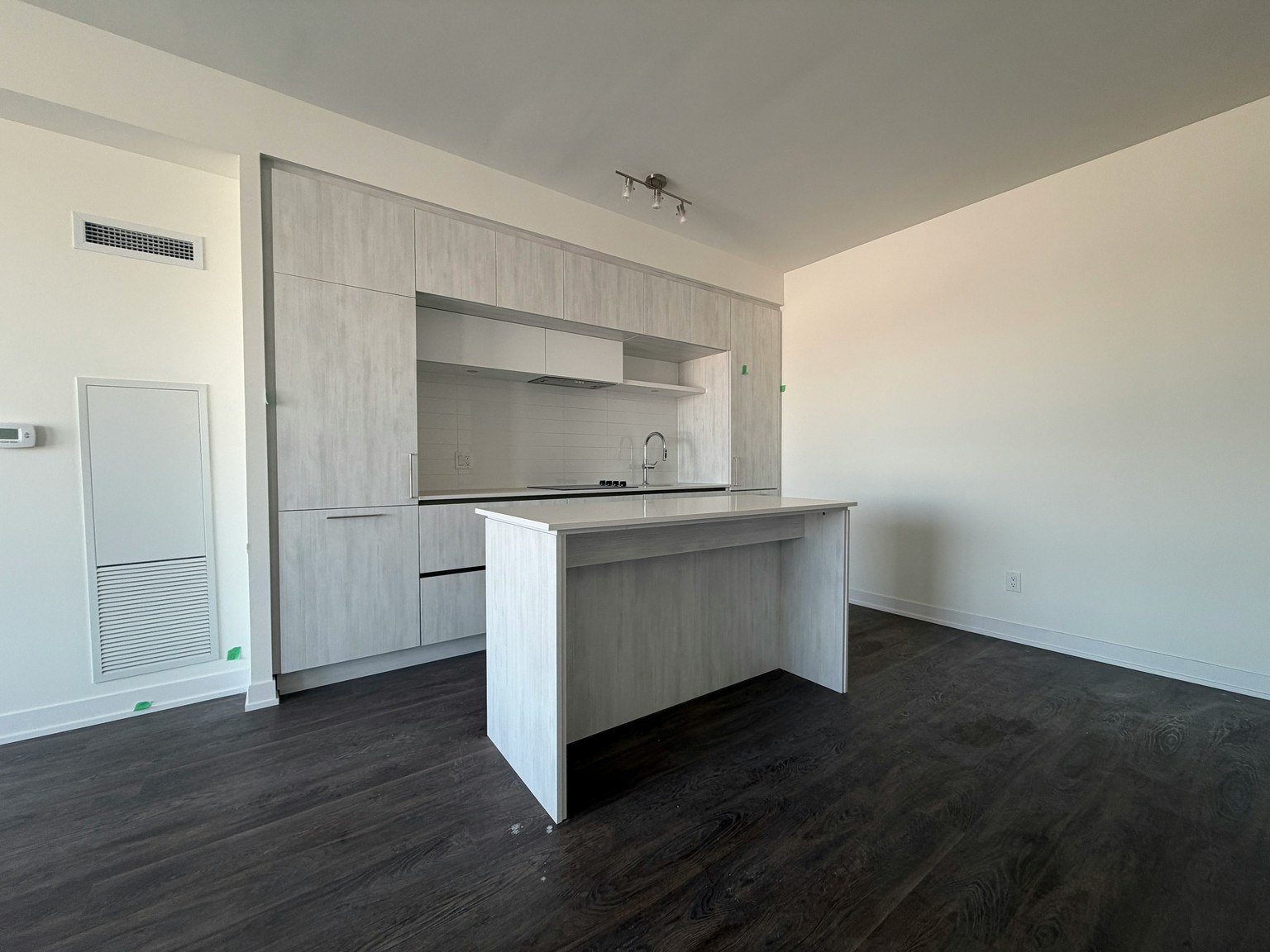 28-2 David Eyer Road, Richmond Hill, ON, L4S 0N6
