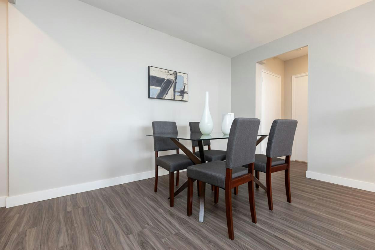 0205-4340 Bloor Street West, Toronto, ON, M9C 2A6 - 5