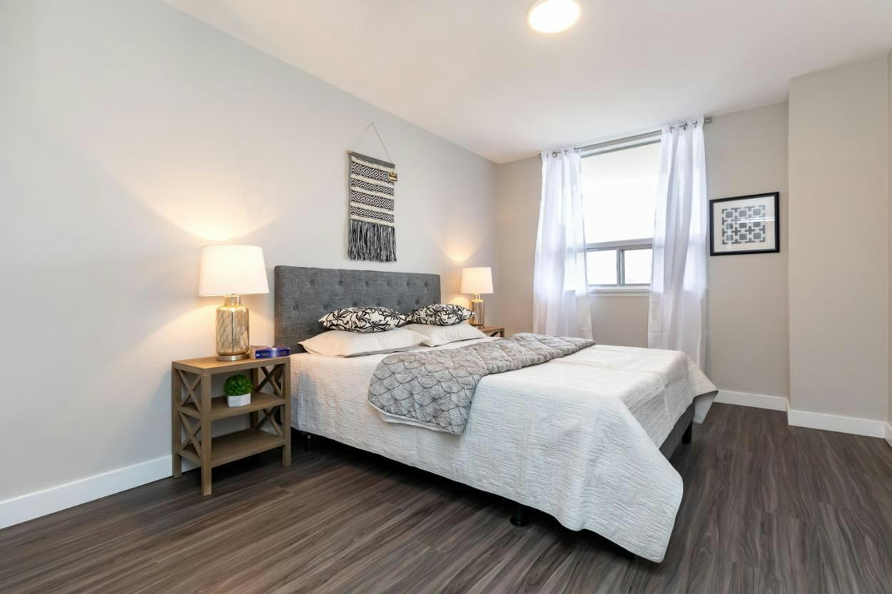 0205-4340 Bloor Street West, Toronto, ON, M9C 2A6 - 6