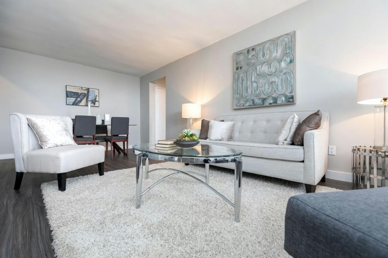 0205-4340 Bloor Street West, Toronto, ON, M9C 2A6