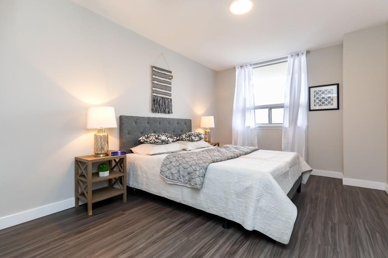 0506-4340 Bloor Street West, Toronto, ON, M9C 2A6 - 5