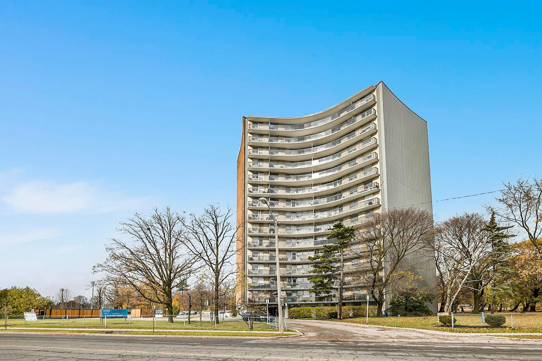 0506-4340 Bloor Street West, Toronto, ON, M9C 2A6 - 8