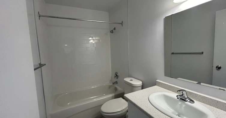 712-480 Maple Avenue, Burlington, ON, L7S 1M4 - 3