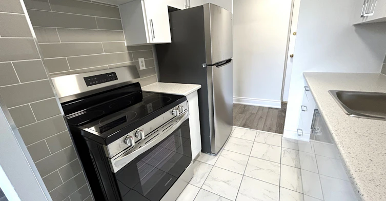 612-480 Maple Avenue, Burlington, ON, L7S 1M4