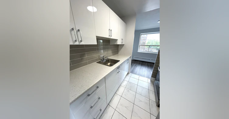 612-480 Maple Avenue, Burlington, ON, L7S 1M4 - 2