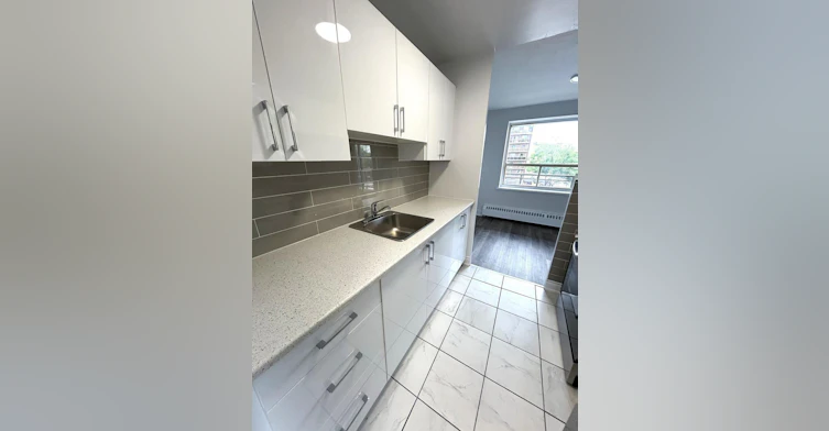 510-603-480 Maple Avenue, Burlington, ON, L7S 1M4