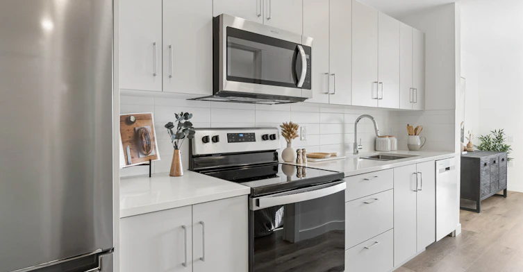 2762 Lonsdale Avenue, North Vancouver, BC, V7N 3J1 - 10
