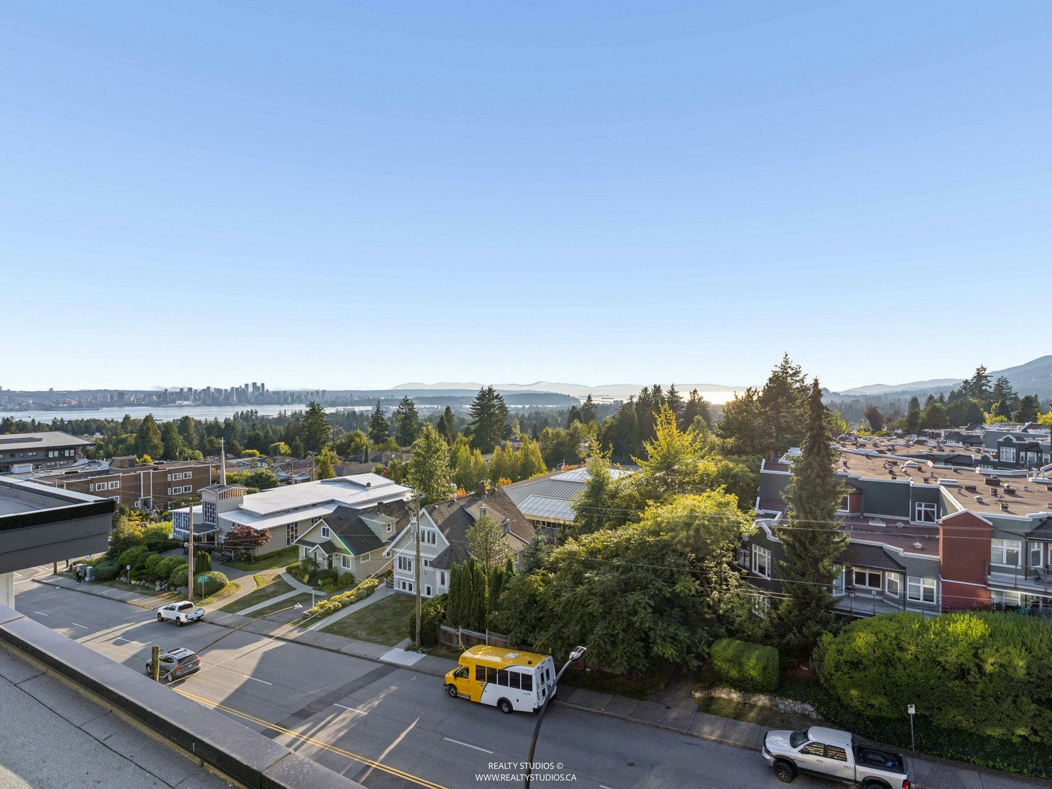 2762 Lonsdale Avenue, North Vancouver, BC, V7N 3J1 - 24