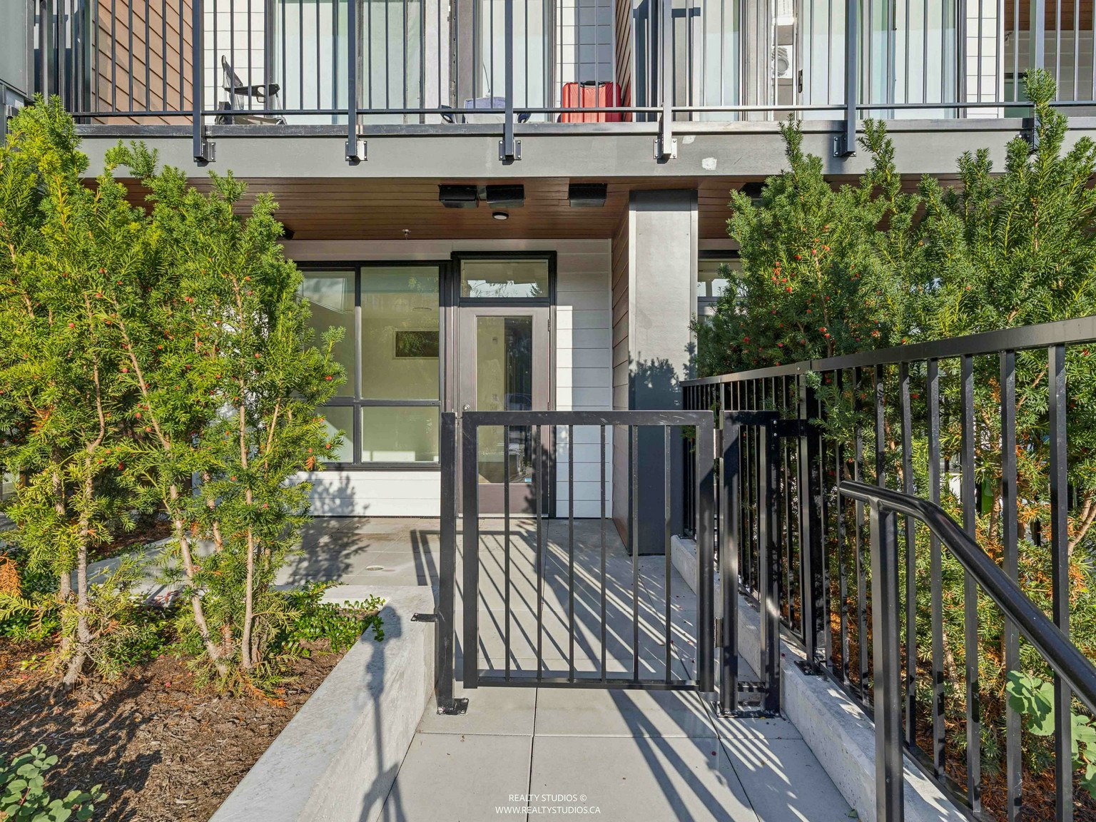 2762 Lonsdale Avenue, North Vancouver, BC, V7N 3J1 - 2