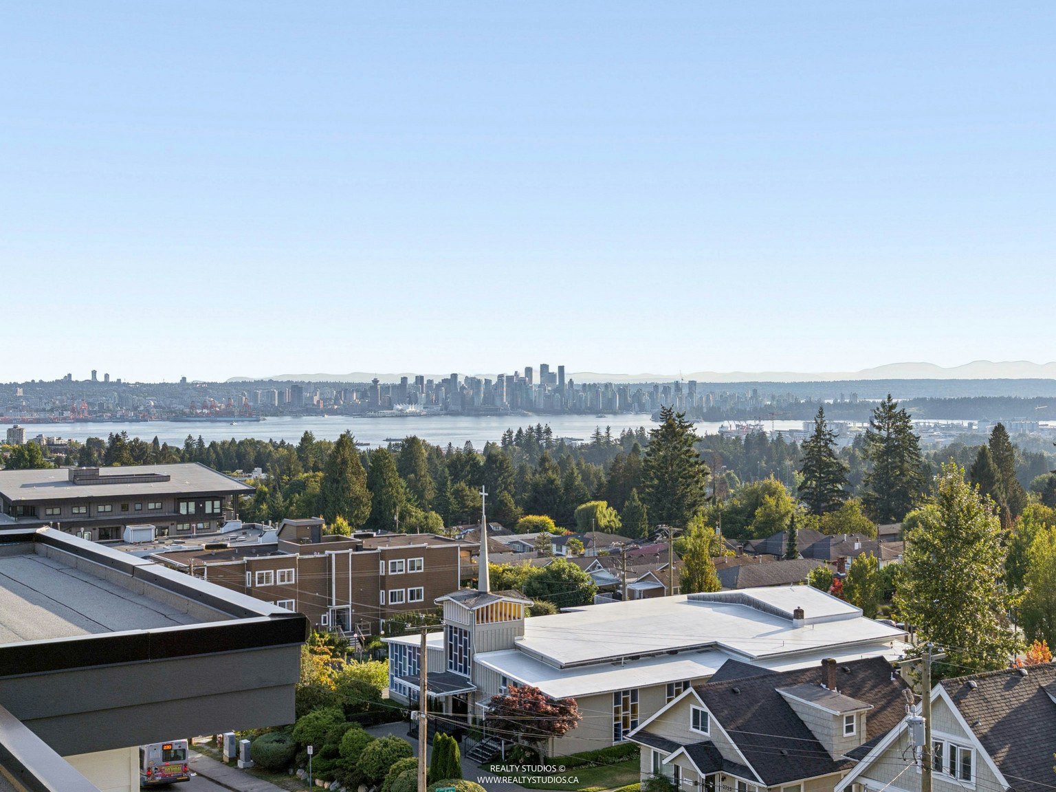 2762 Lonsdale Avenue, North Vancouver, BC, V7N 3J1 - 23