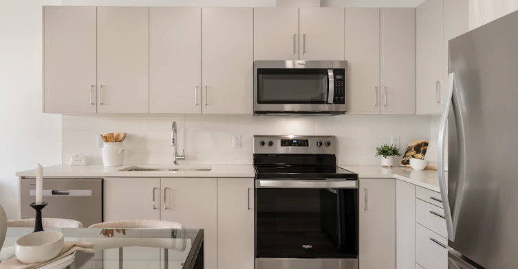 2762 Lonsdale Avenue, North Vancouver, BC, V7N 3J1 - 8