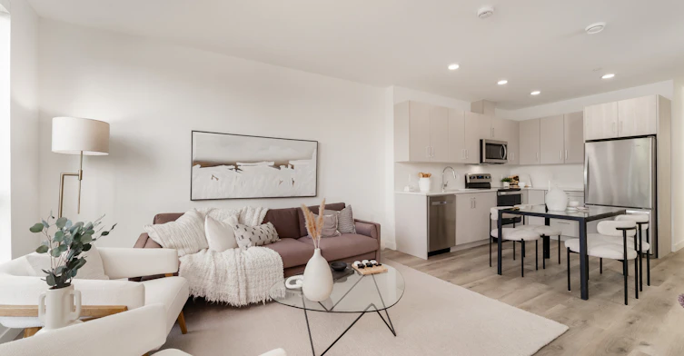 2762 Lonsdale Avenue, North Vancouver, BC, V7N 3J1 - 5