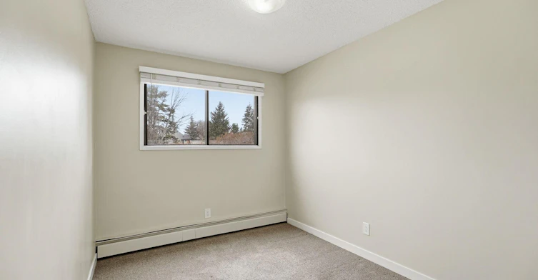 4734 55 Street, Red Deer, AB, T4N 2J1 - 8
