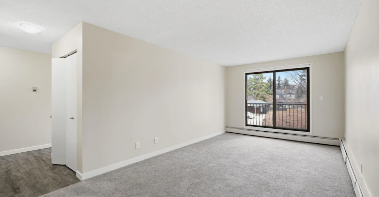 4734 55 Street, Red Deer, AB, T4N 2J1 - 3
