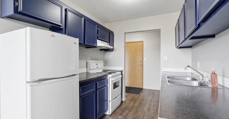 17 Norquay Street, Red Deer, AB, T4P 2S6 - 2
