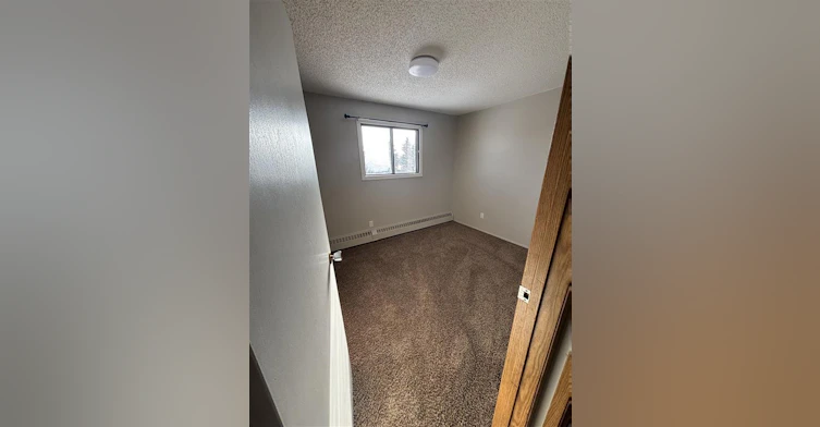 17 Norquay Street, Red Deer, AB, T4P 2S6 - 6