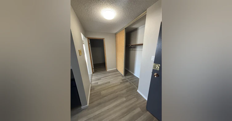 17 Norquay Street, Red Deer, AB, T4P 2S6 - 7